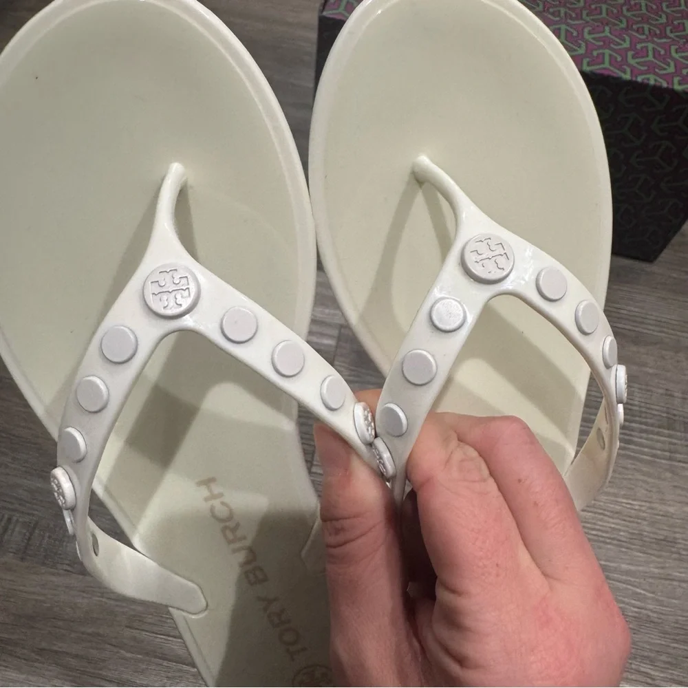 Tory Burch Studded Logo Jelly New Ivory Thong Flip Flop Sandals - Picture 3 of 8